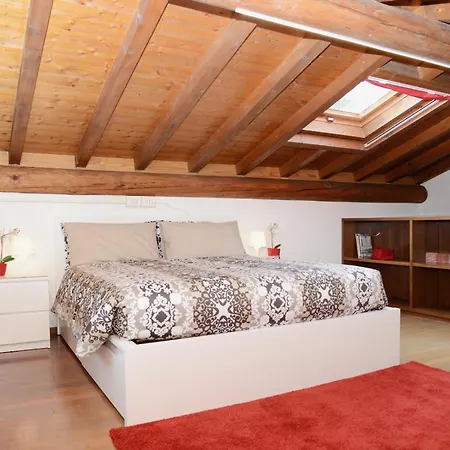 Marena: Vista Lago, Giardino, Parcheggio * ベッラージョ