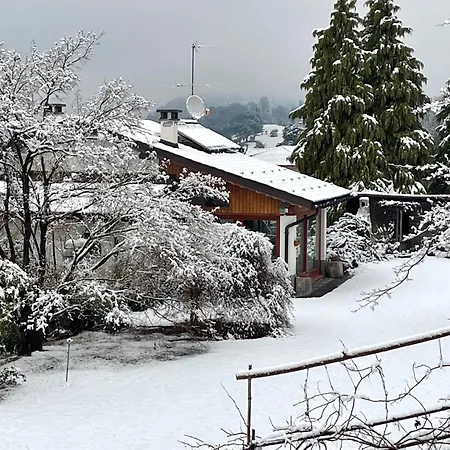 Marena: Vista Lago, Giardino, Parcheggio *