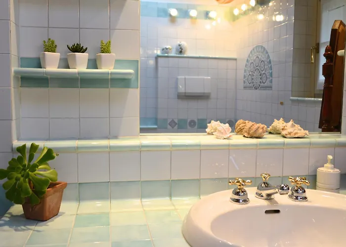 Marena: Vista Lago, Giardino, Parcheggio * 贝拉焦