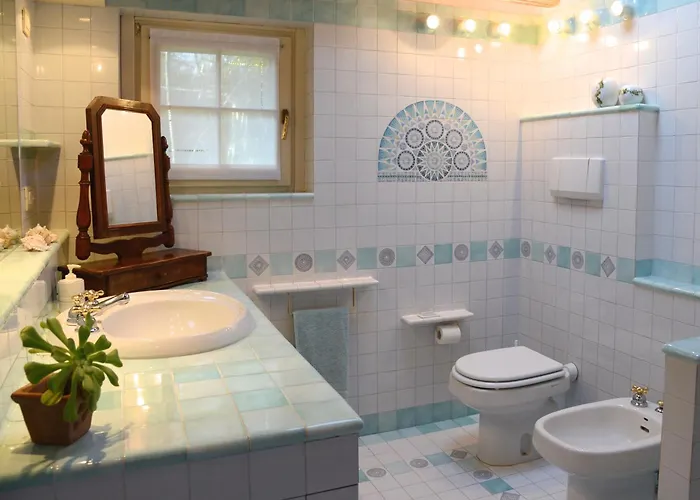 Marena: Vista Lago, Giardino, Parcheggio * 贝拉焦