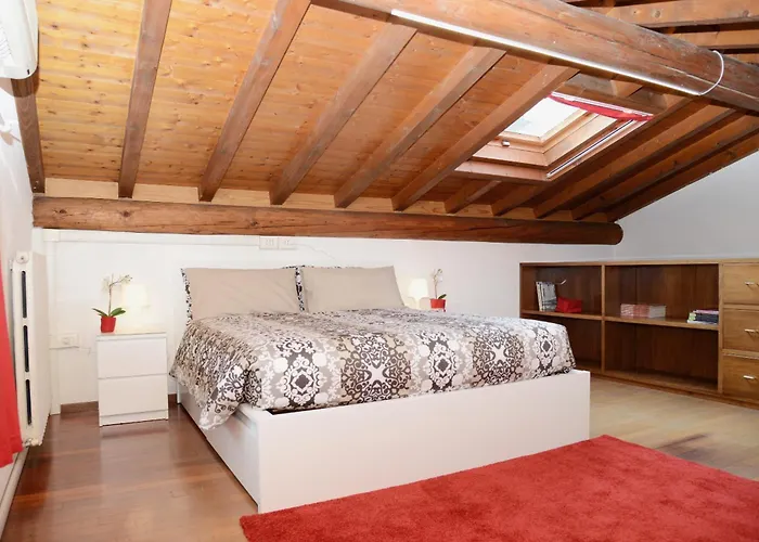 Marena: Vista Lago, Giardino, Parcheggio * 贝拉焦