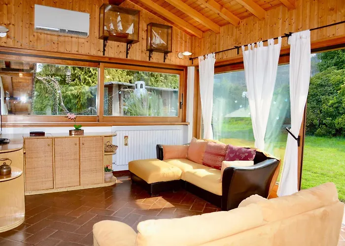 Marena: Vista Lago, Giardino, Parcheggio