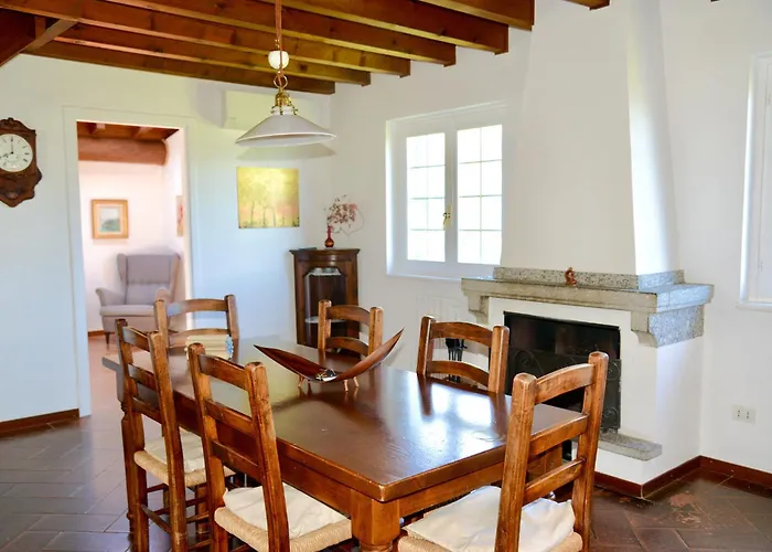 Marena: Vista Lago, Giardino, Parcheggio 度假居