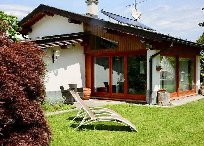 Marena: Vista Lago, Giardino, Parcheggio *