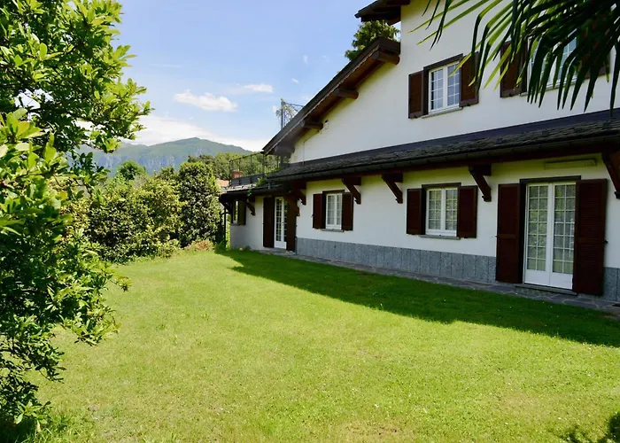 Marena: Vista Lago, Giardino, Parcheggio 度假居 贝拉焦