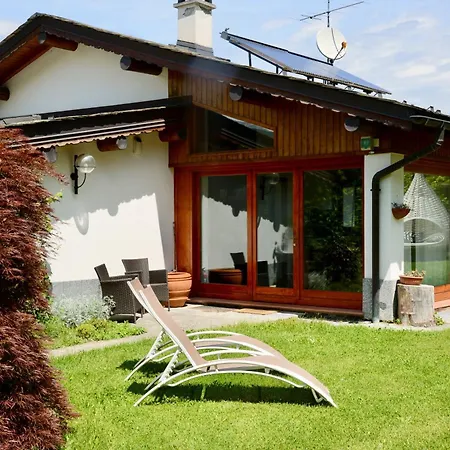 Marena: Vista Lago, Giardino, Parcheggio *